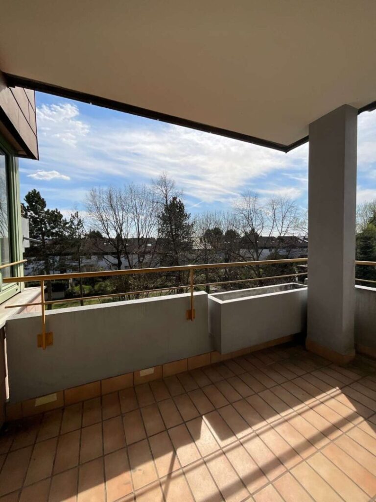 Balkon überdacht