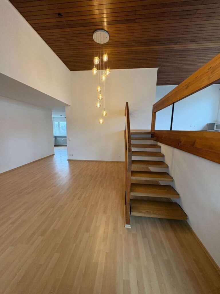 Wohnzimmer unten